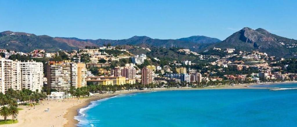 Malagueta 1 Linea De Playa Apartman Málaga Kültér fotó