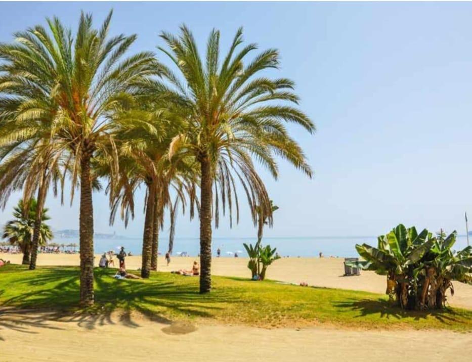 Malagueta 1 Linea De Playa Apartman Málaga Kültér fotó